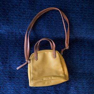 Honey mustard purse